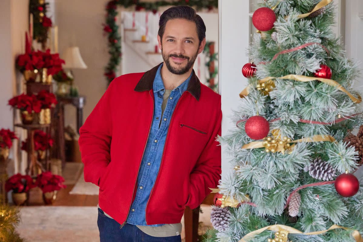 Christmas Comes into Full Color in Hallmark's 'Where Are You, Christmas?'