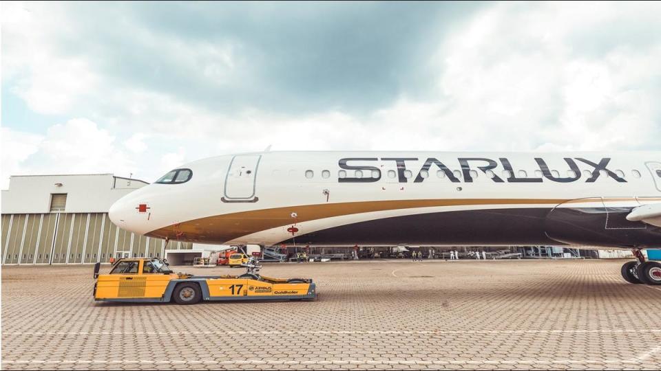 星宇的第一架A321neo新機也已於10月28日時由董事長張國煒親自駕駛回台，在當時更造成了一陣轟動（圖／取自星宇航空臉書）