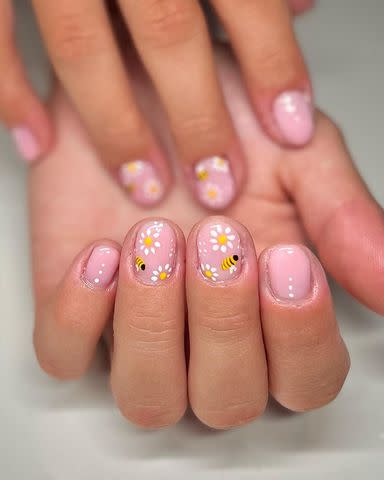 <p>Instagram: <a href="https://www.instagram.com/nails_by__bridgett/" data-component="link" data-source="inlineLink" data-type="externalLink" data-ordinal="1">@nails_by__bridgett</a></p>