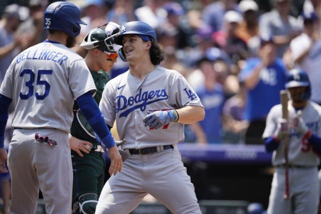 Dodgers debut new, all blue uniforms