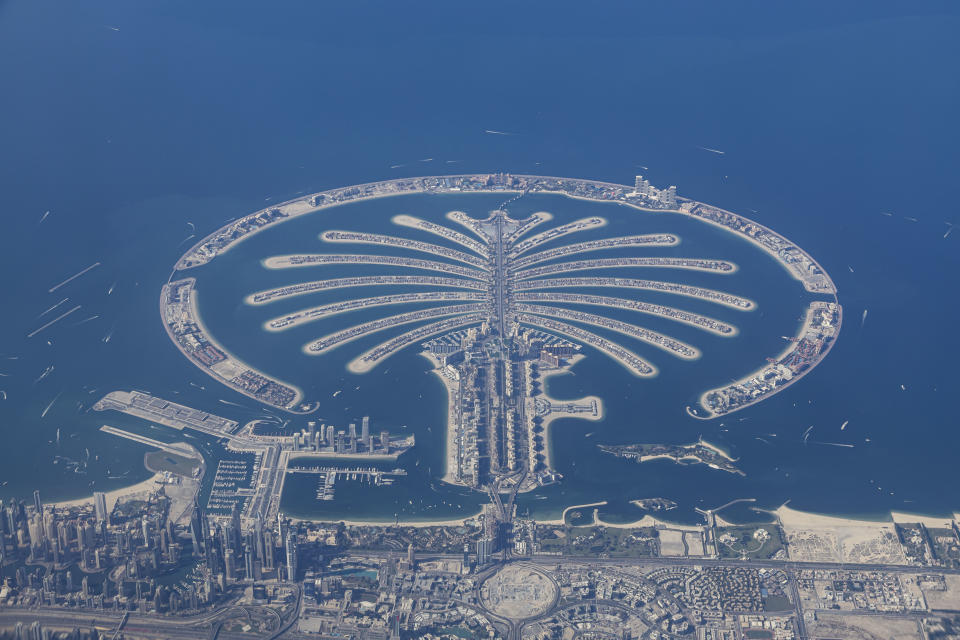 萊坊預計富人區如Palm Jumeirah（朱美拉棕櫚島，圖）、Emirates Hills及Jumeirah Bay明年樓價會上升5%。 (Nicolas Economou/NurPhoto via Getty Images)