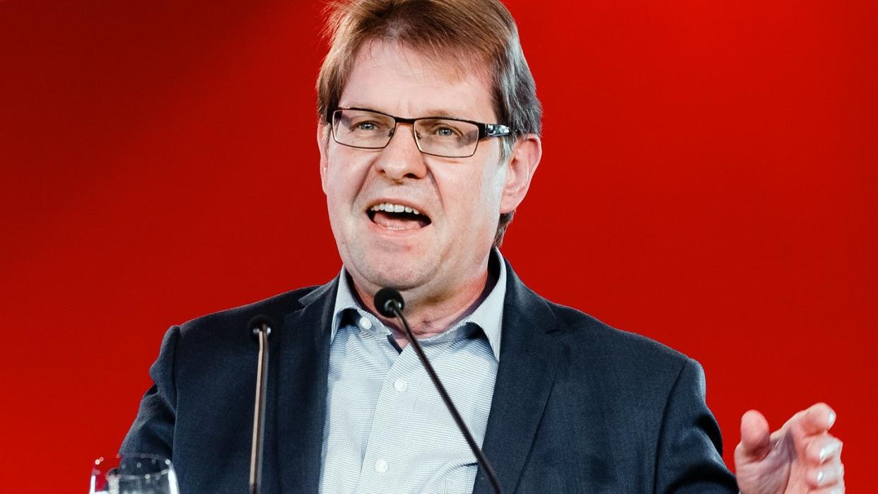 Ralf Stegner wirft Merz vor, Fakten zur Flüchtlingskrise zu verdrehen. Foto: Markus Scholz