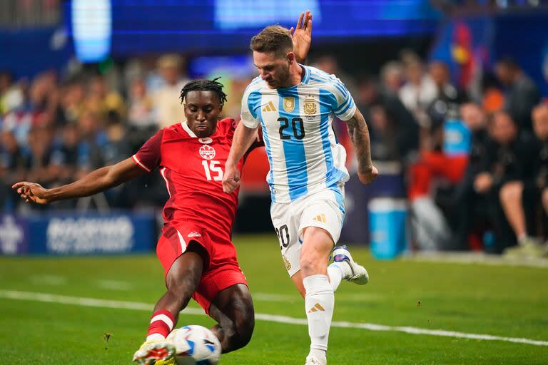 Alexis Mac Allister en una Escena del partido entre Argentina y Canada por el
Grupo A de la Copa America 2024
Mercedes-Benz Stadium