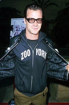 Justin Theroux at the Egyptian Theatre premiere of Sony Pictures Classics' The Broken Hearts Club