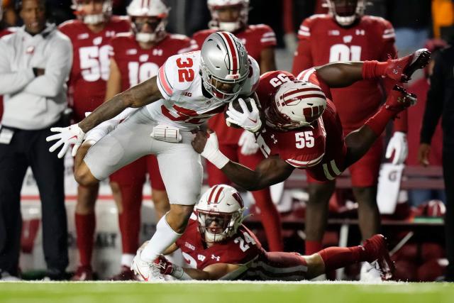 LeBron James reacts to Ohio State WR Marvin Harrison Jr. wearing