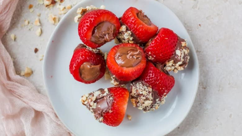 Nutella Stuffed Strawberries