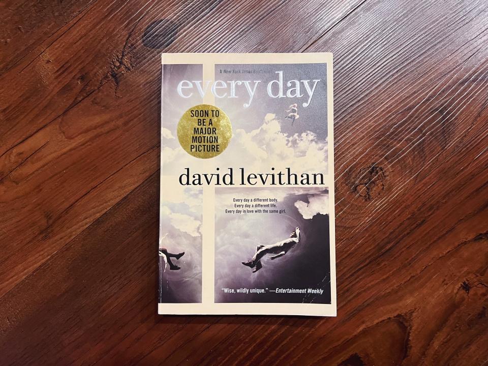 Book cover of "Every Day" by David Levithan with a quote from Entertainment Weekly and a note about a forthcoming movie adaptation