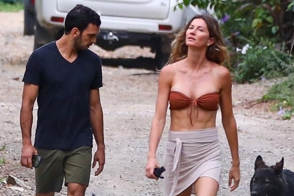 *PREMIUM-EXCLUSIVO* Costa Rica, COSTA RICA - AB-¡Solutely Fine!  ¡Gisele ha sido vista OTRA VEZ con su instructor de jiu jitsu en su regreso a Costa Rica por tercera vez en 4 meses!  La supermodelo recién soltera apareció en mejor forma que NUNCA (mira esos abdominales) mientras paseaba con Joaquim Valente en Costa Rica.  Gisele ha hecho viajes a Costa Rica en el pasado, pero curiosamente, ha estado MUCHO más desde que se separó de Tom y comenzaron a circular rumores de que estaba saliendo con Joaquim.  La mujer de 42 años usó una parte superior de bikini color chocolate y una minifalda color topo para la salida.  13 de marzo de 2023