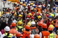 <p>CIUDAD DE MÉXICO.- Seism/Sismo-Ayuda.- Continúan los trabajos de remoción de escombros en la fábrica textil en el cruce de Chimalpopoca y Bolívar, 21 de septiembre de 2017. Foto: Agencia EL UNIVERSAL/Yadin Xolalpa/MAVC </p>