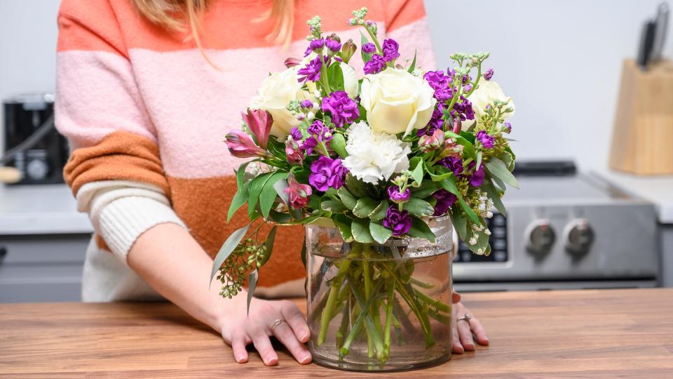 Choose local florists over gift boxes at this flower delivery service.