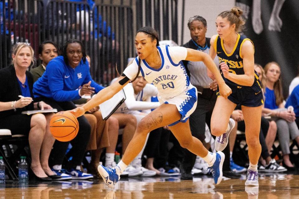 Sophomore guard Amiya Jenkins scored 16 points to lead five Kentucky players in double figures during the Wildcats’ season-opening win at Transylvania University on Tuesday night.