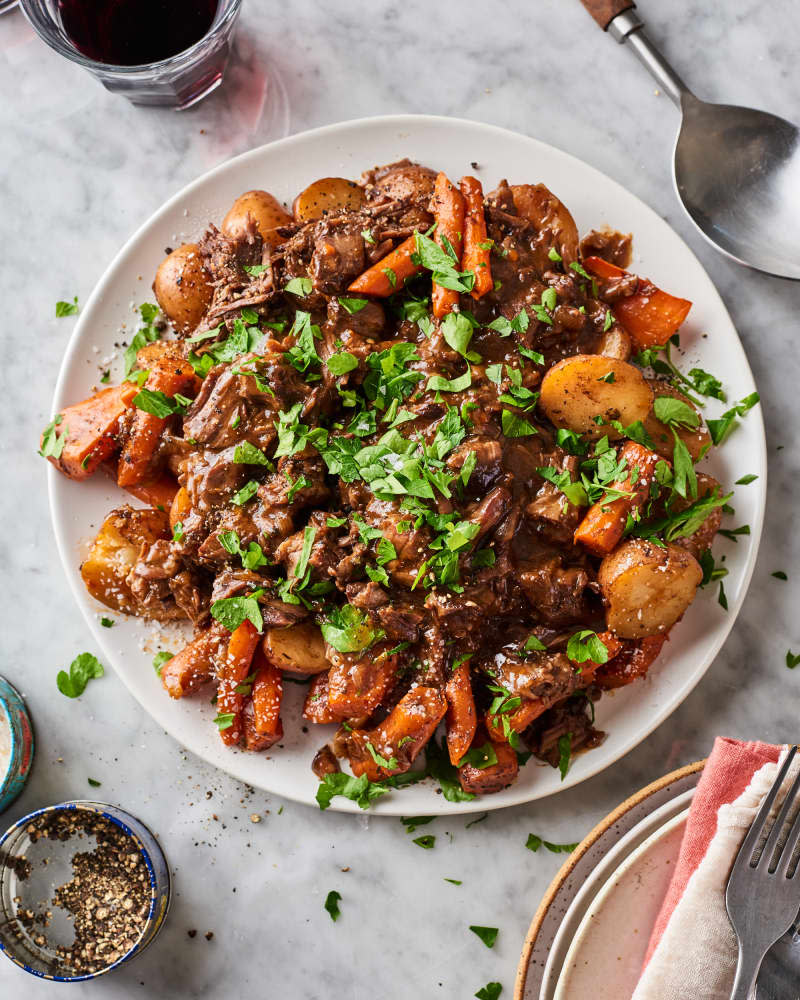 Instant Pot Pot Roast with Carrots and Potatoes