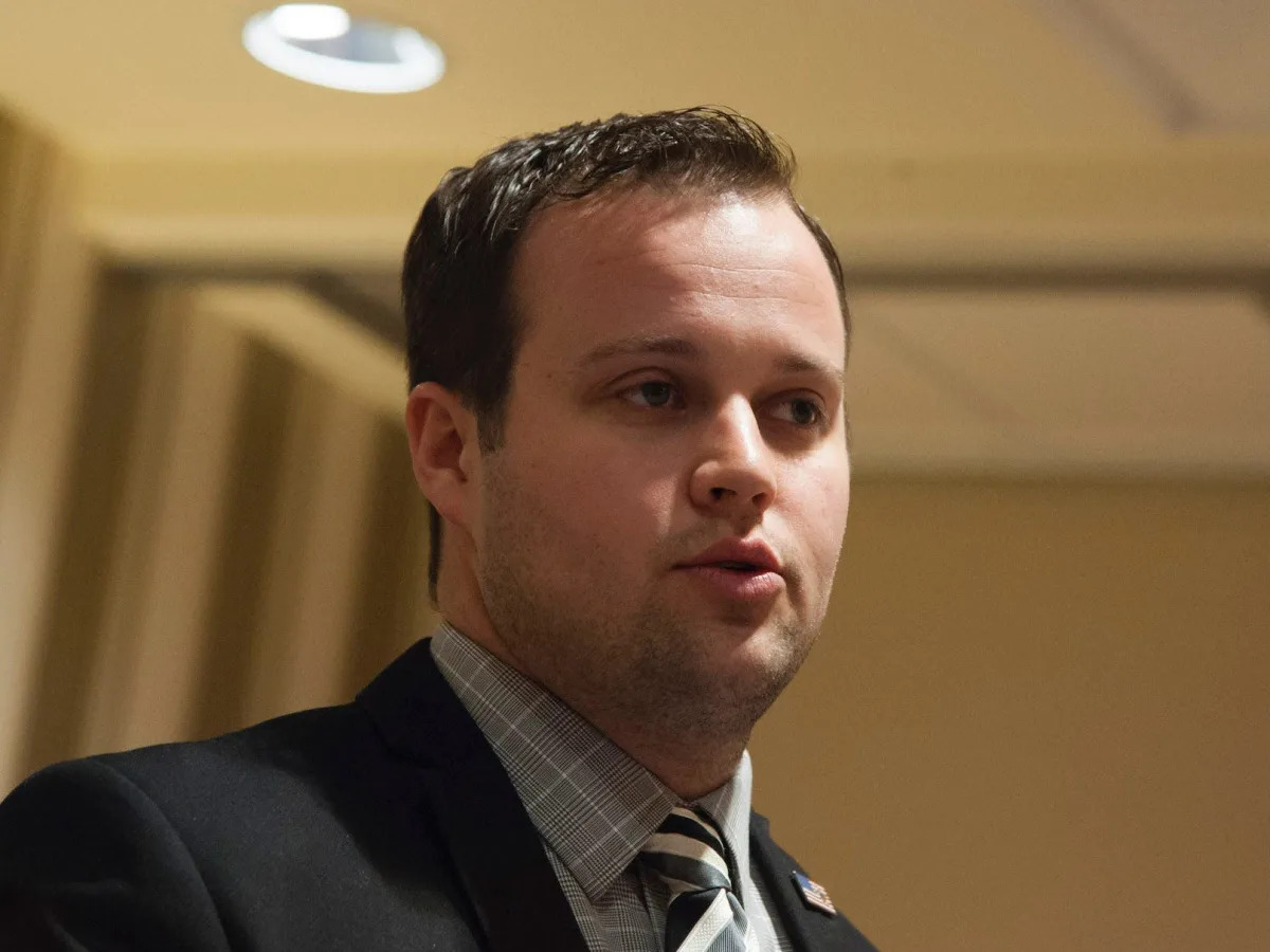 Josh Duggar asked a federal judge for 'mercy' and requested a 5-year sentence fo..