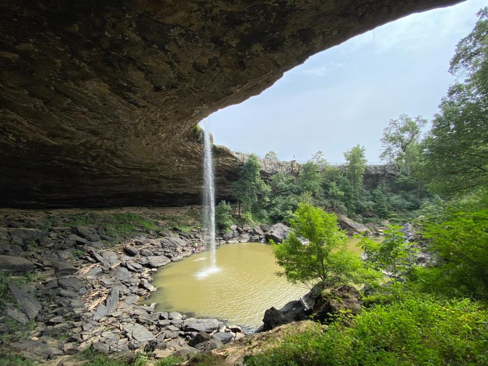 The biggest feature of the park is Noccalula Falls, which cascades over 90 feet into the Black Creek ravine.