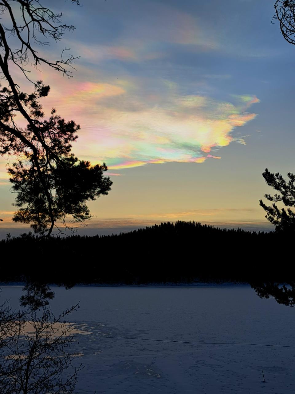 nacreous clouds above Finland.