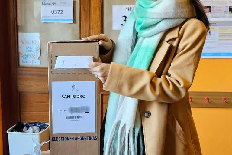 Silvina Escudero emitió su voto en las elecciones PASO 2023 de este domingo