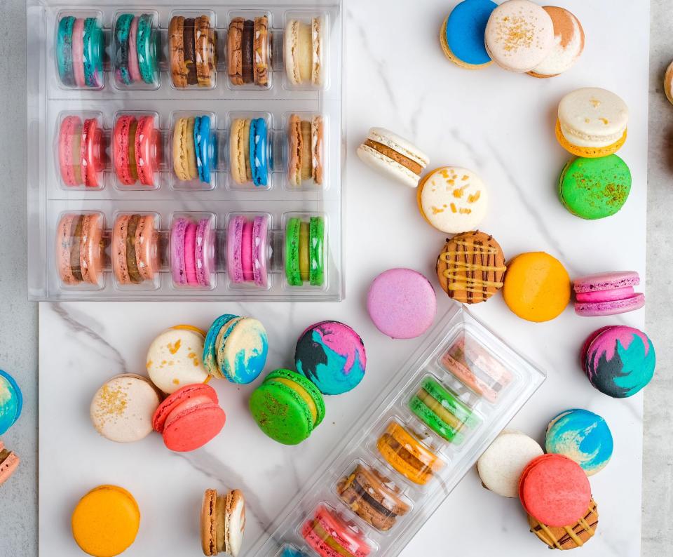 Jonathan Aviv's online Macaroner shop offers a variety of flavors and boxes.