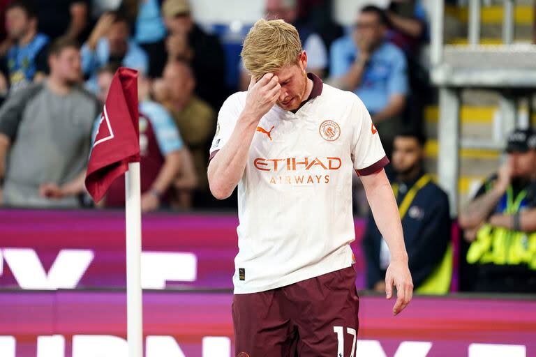 El belga Kevin De Bruyne, una de las figuras de Manchester City, se lesionó y estará inactivo 