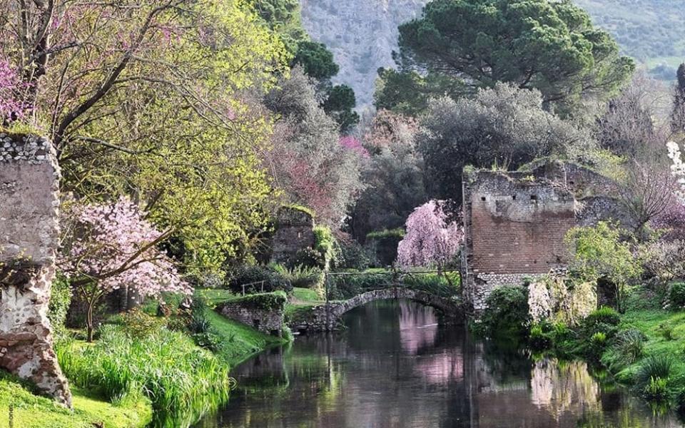 Giardino di Ninfa, Italy, Rome