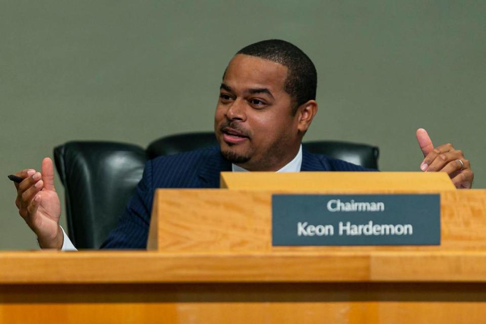 Commissioner Keon Hardemon joined a unanimous vote on Thursday, Jan. 23, to acknowledge the Miami Affordable Housing Master Plan and revisit it in greater detail on January 31.