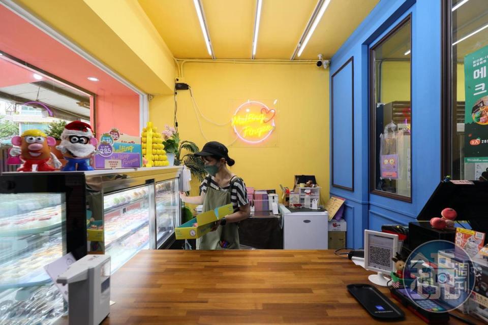 「Melting Finger舔舔手」的瑞安店以生產為主，店面小巧精緻。