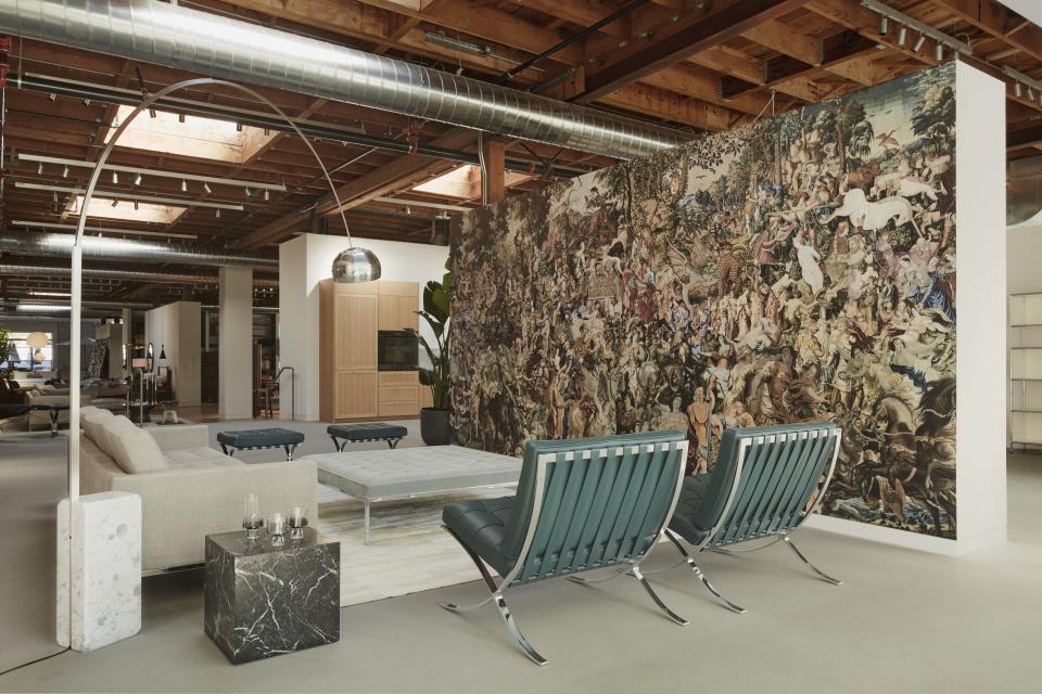 The San Francisco studio includes the first large-scale installation of Maharam textiles’s Digital Projects site-specific wall coverings.