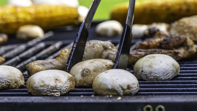 mushrooms on grill