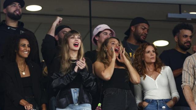 Lip Readers Reveal What Taylor Swift Said to Blake Lively at NFL