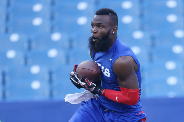 Former Buccaneers, Bills WR Mike Williams tragically passes away