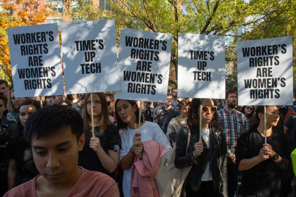 <span class="s1">Google workers in New York walked out at 11:10 a.m. to protest sexual harassment. (Photo: Bryan R. Smith/AFP/Getty Images)</span>