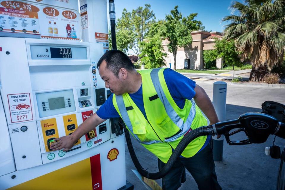 Sacramento resident Jay Lor pumps gas on Monday, June 13, 2022, at the Shell station on Del Paso Road in Natomas. Gas prices are again on the rise in March 2024.