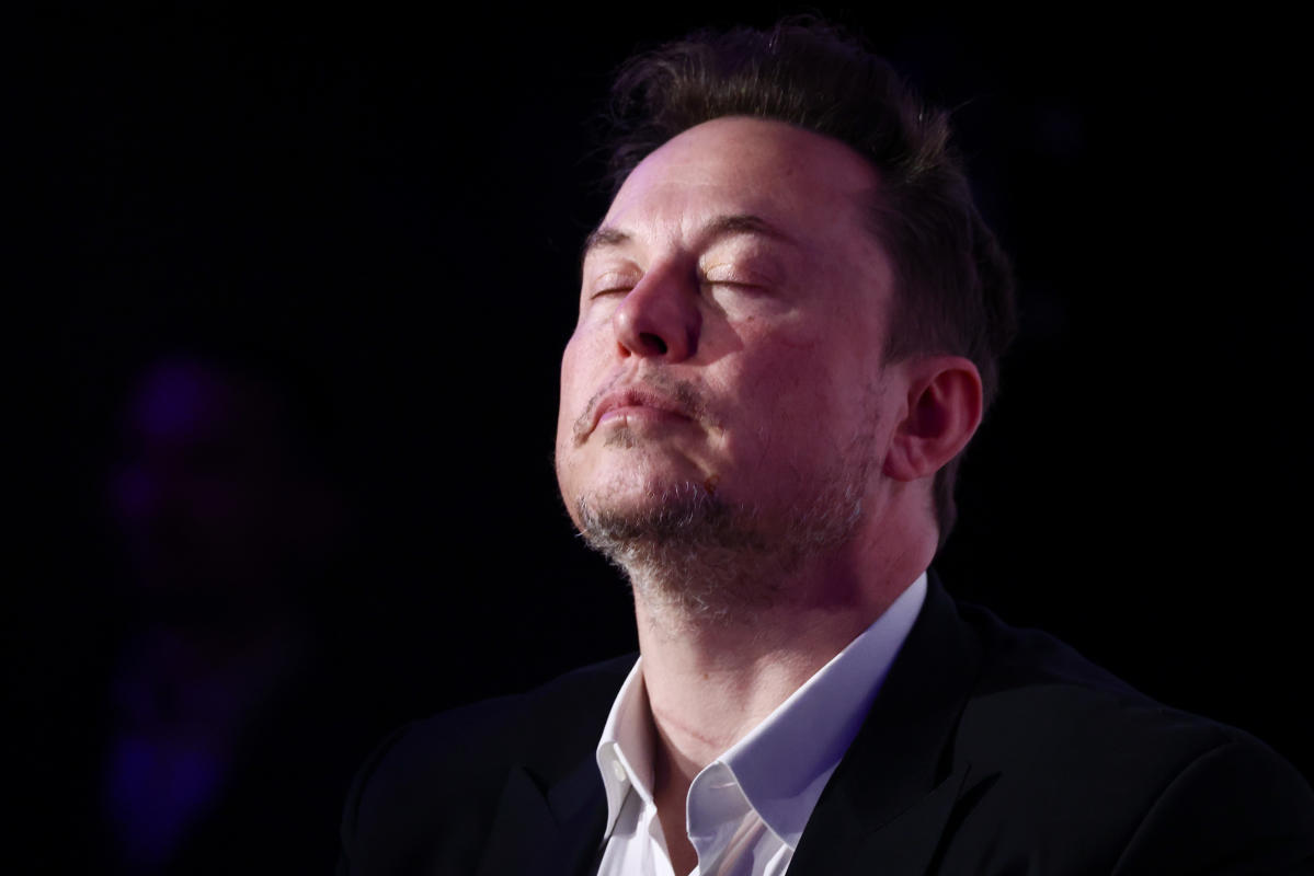 Elon Musk Expresses Desire for ‘Strong Influence’ in Tesla’s New Share Class