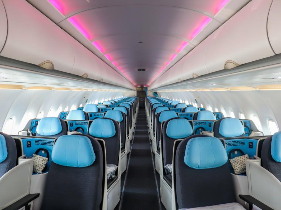 Onboard La Compagnie's Airbus A321neo - La Compagnie Airbus A321neo Tour