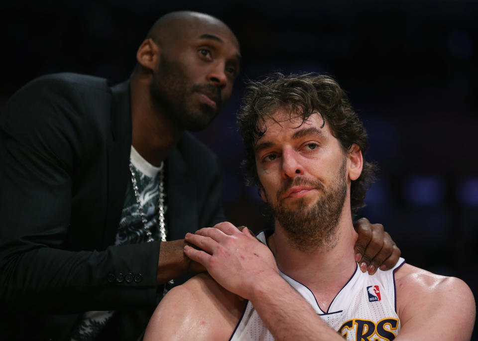 Los San Antonio Spurs vencieron este domingo a Los Angeles Lakers 103-82 para completar la barrida 4-0 y avanzar así a la semifinal de la Conferencia Oeste de la NBA. (AFP/GETTY IMAGES | Jeff Gross)