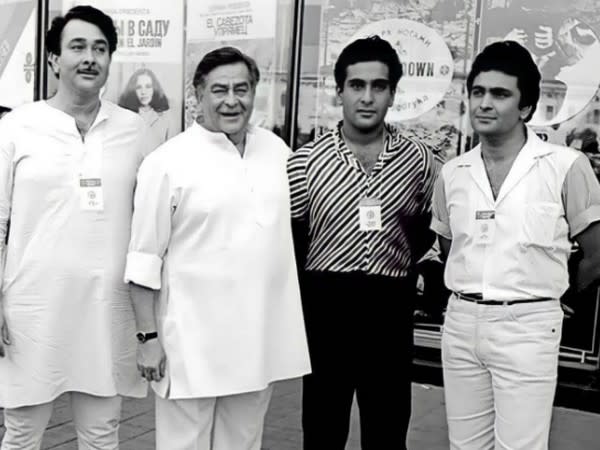 Old picture of Randhir Kapoor, late Raj Kapoor, late Rajiv Kapoor and late Rishi Kapoor (Image source: Twitter)