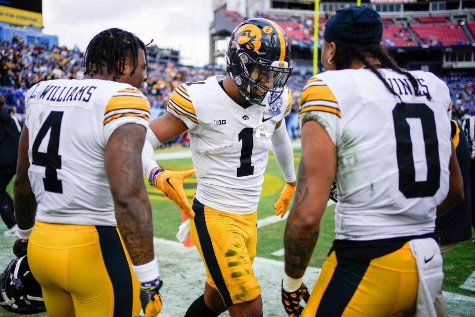 ESPN offers 2024 college football preseason bowl projections for Iowa