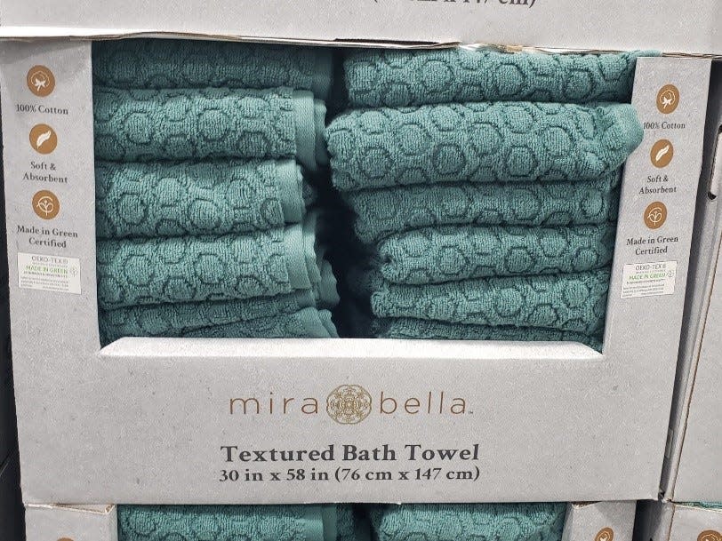 Teal bath towels