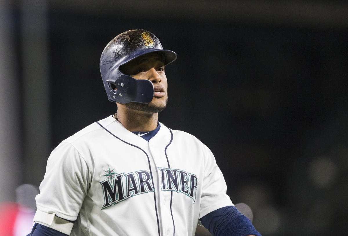 Mariners' Robinson Cano's batting average is down, but not his production