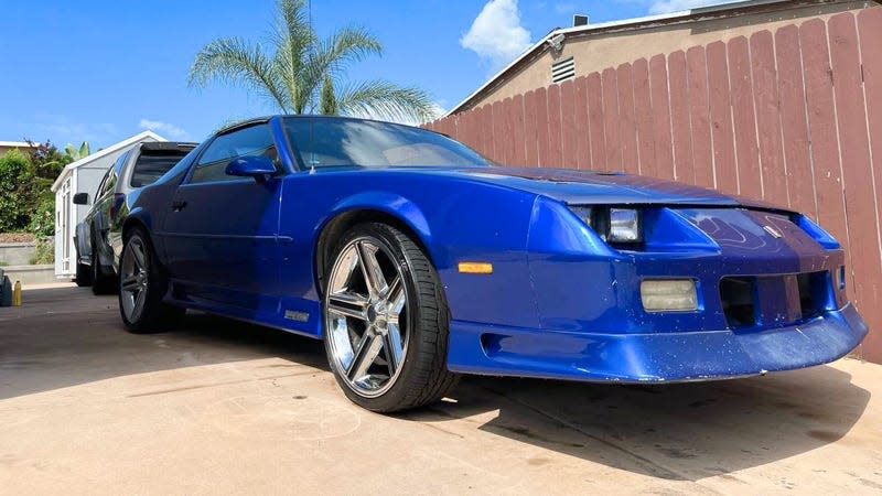 Image: <a class="link " href="https://sandiego.craigslist.org/ssd/cto/d/lemon-grove-1992-chevrolet-camaro-rs/7787320063.html" rel="nofollow noopener" target="_blank" data-ylk="slk:Craigslist;elm:context_link;itc:0;sec:content-canvas">Craigslist</a>