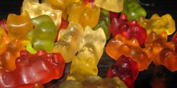 Les gummies, ces compléments alimentaires aux airs de bonbons - -