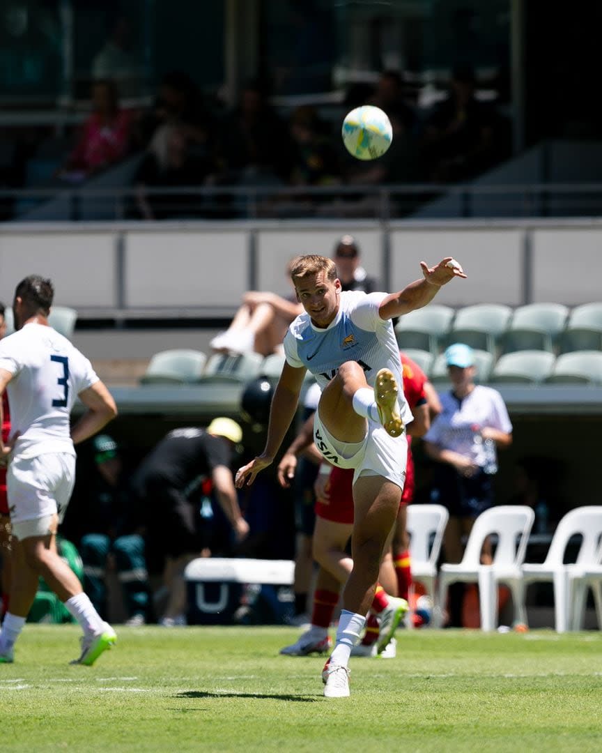 Las patadas a los palos son una de las responsabilidades de Mare cuando el conductor está en la cancha; ayudaron a Pumas 7s a conquistar el certamen de Perth, Australia, hace casi un mes.