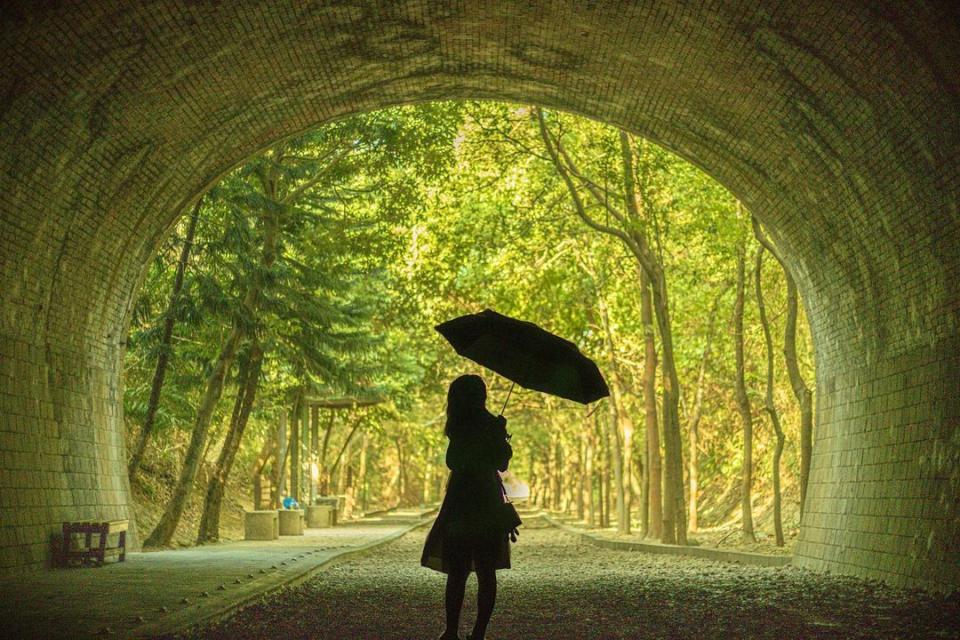 ▲苗栗景點推薦-崎頂子母隧道。 （圖／kuan.pic, Instagram）