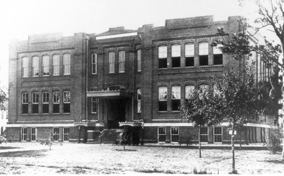 Sarasota’s first all-brick school soon proved to be inadequate for the city’s needs.