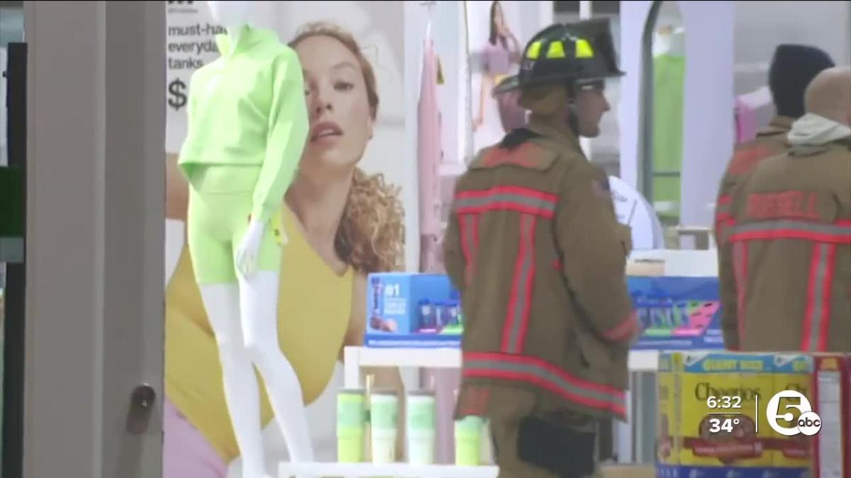 Arizona shoppers rush to get pink Stanley cups