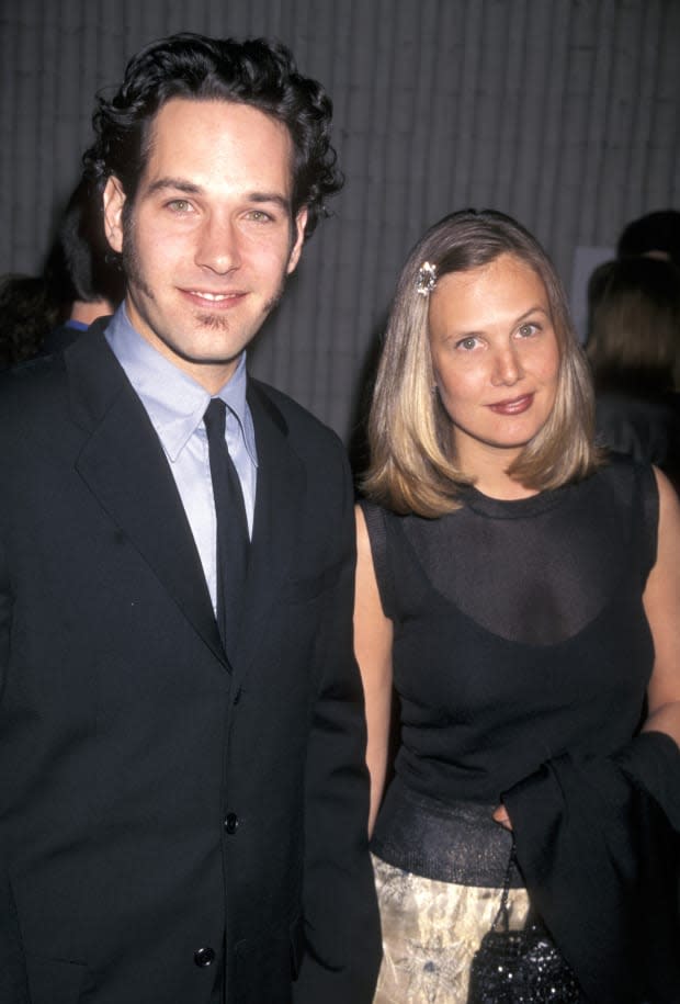 Paul Rudd and Julie Jaeger during "The Object of My Affection" Los Angeles premiere on <a href="https://parade.com/1360954/jessicasager/april-holidays-observances/" rel="nofollow noopener" target="_blank" data-ylk="slk:April;elm:context_link;itc:0;sec:content-canvas" class="link ">April</a> 9, 1998<p>Ron Galella, Ltd./Ron Galella Collection via Getty Images</p>