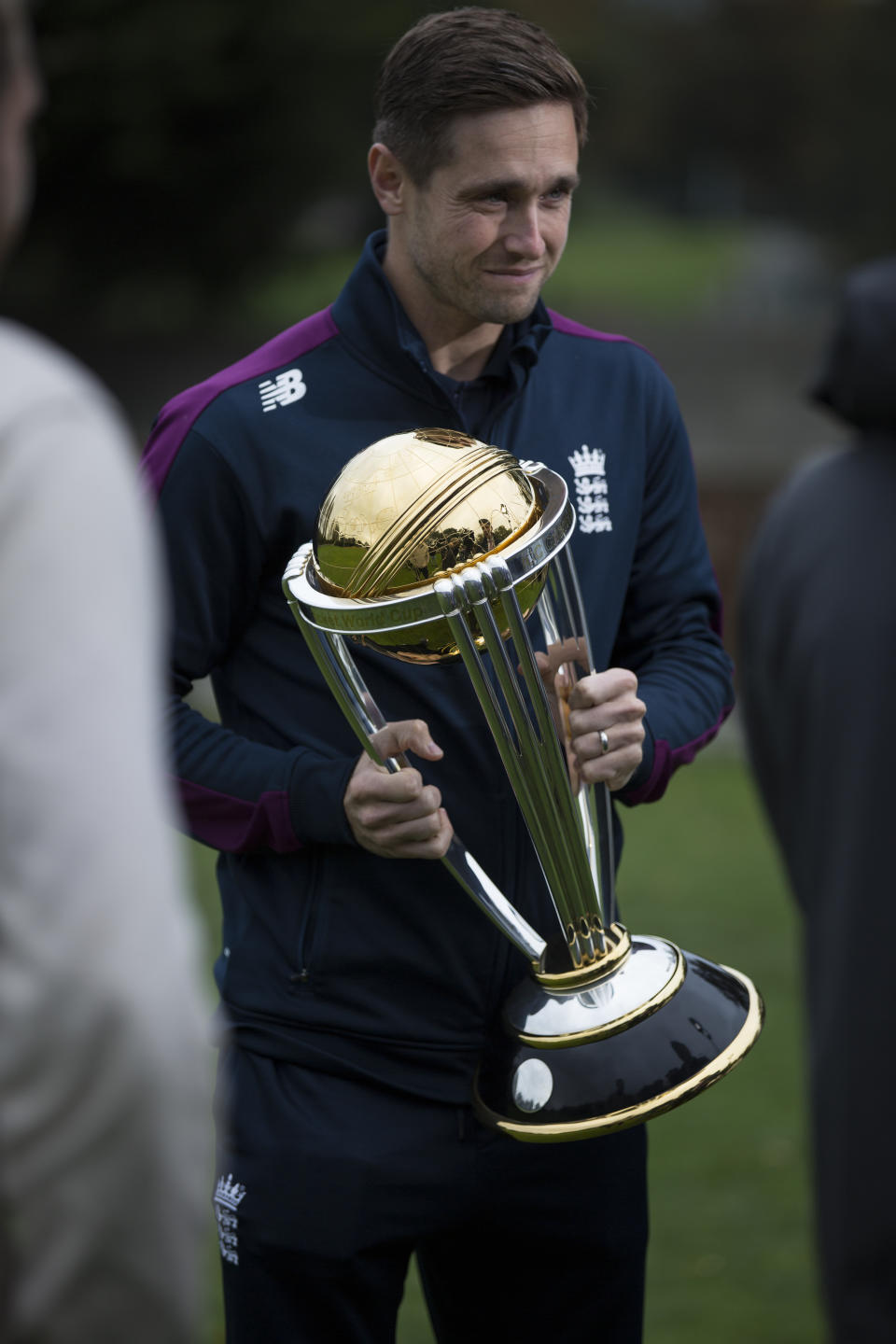 Chris Woakes with the ICC Cricket World Cup trophy