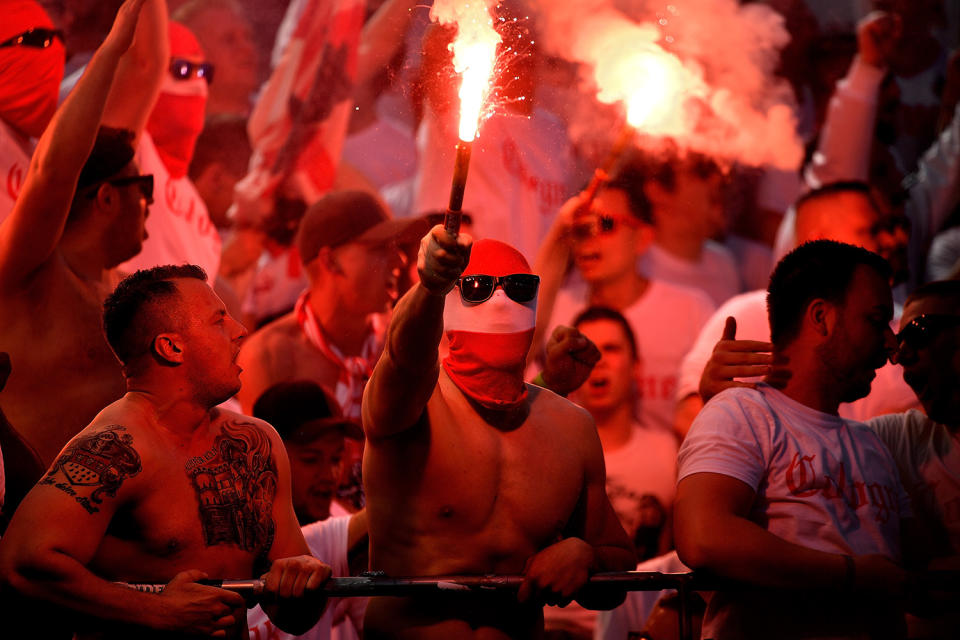 Cologne supporters ignite pyrotechnics