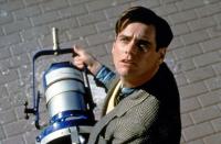 <p>"Dumm und Dümmer", "Ace Ventura" oder "Der Dummschwätzer" - lange Zeit konnte man meinen, Jim Carrey könne nichts anderes als alberne Slapstickkomödien. "Die Truman Show" (Bild) zeigte 1998 allerdings, dass noch viel mehr in dem Mann aus Kanada steckt - ein empfindsamer, äußerst talentierter Charakterschauspieler nämlich. (Bild: Paramount Pictures)</p>