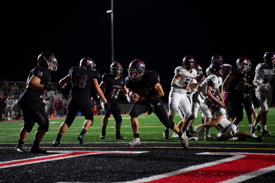 North Posey’s Kolton Gardner (31) carries the ball for a touchdown as the North Posey Vikings play the Mount Vernon Wildcats Friday evening, Oct. 7, 2022. 