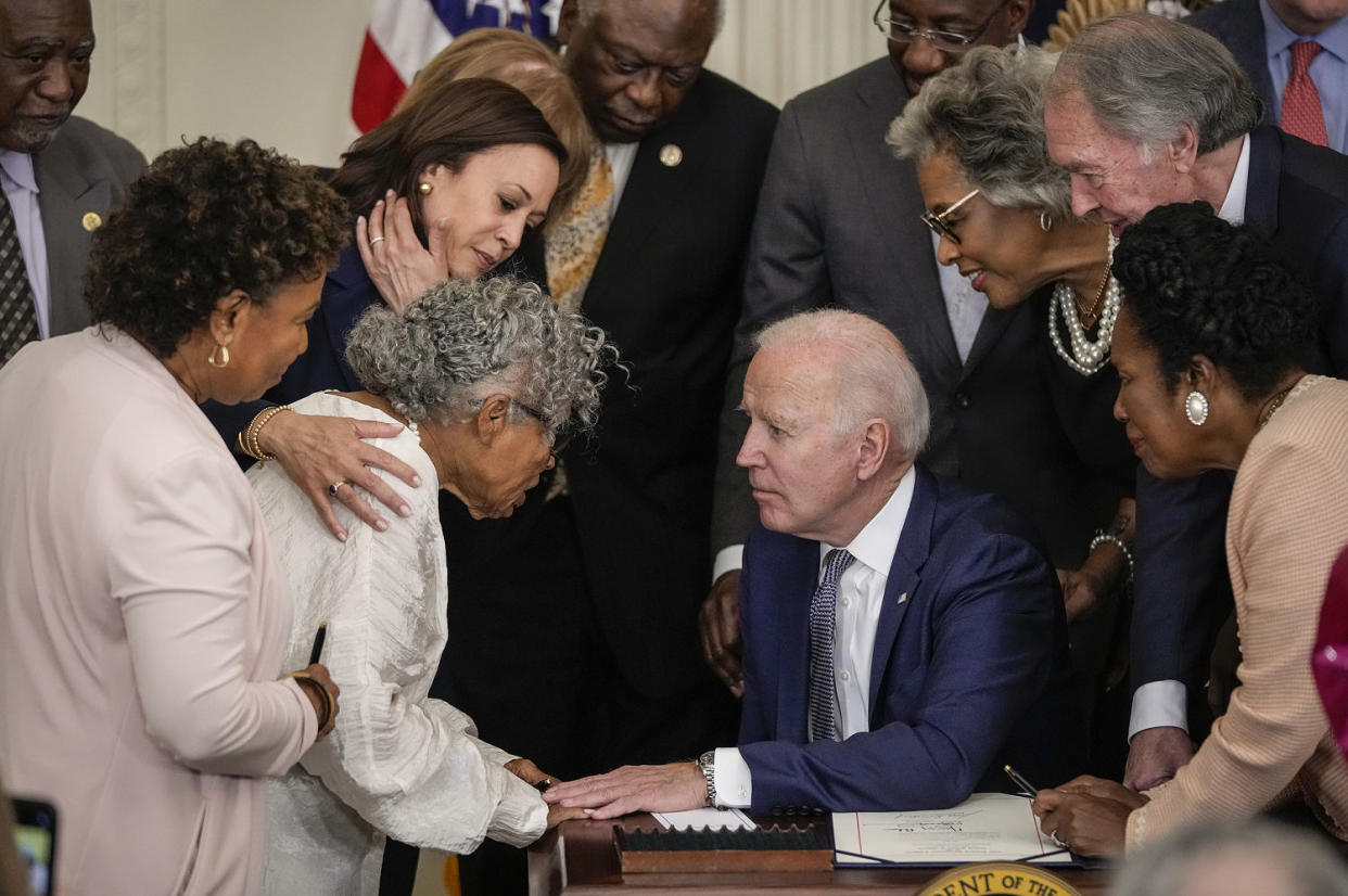 President Biden Signs Juneteenth National Independence Day Act Into Law (Drew Angerer / Getty Images)